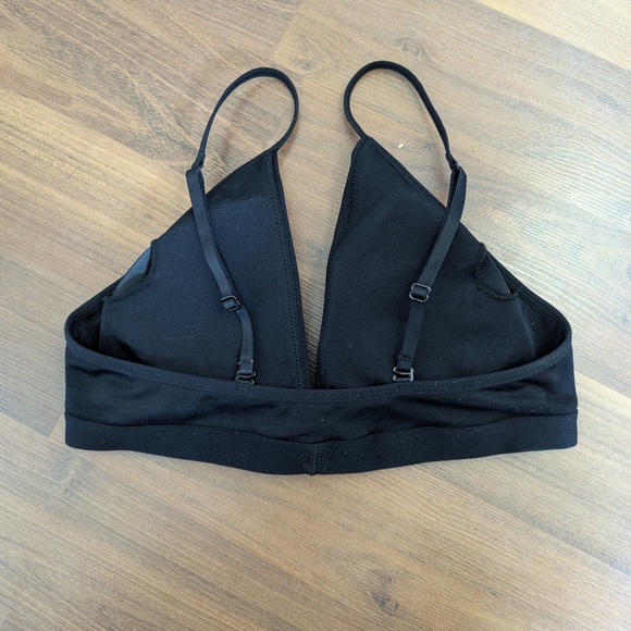 NWOT Inibud Black Triangle Bralette - Picture 2 of 3